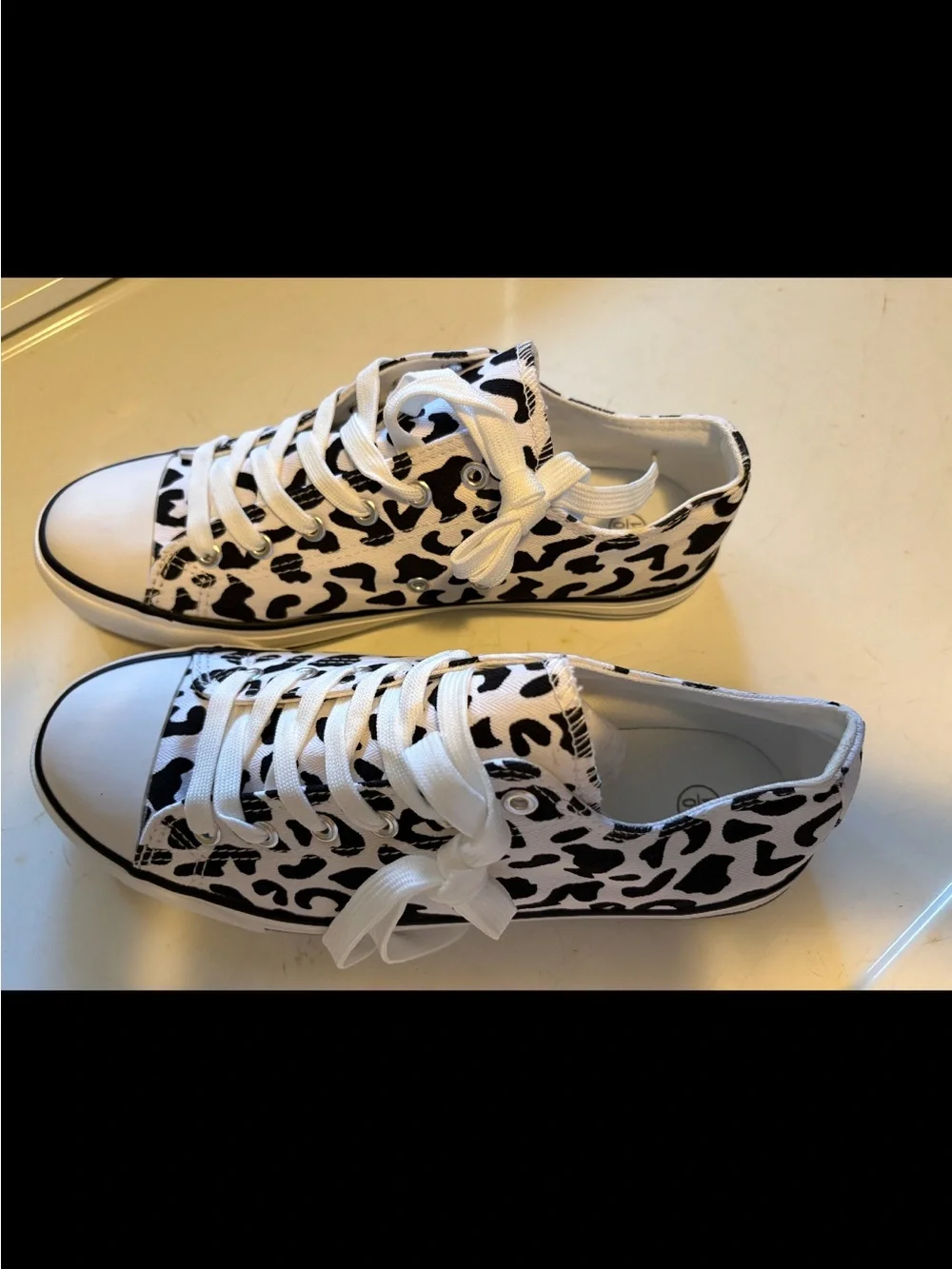 Women’s High-Top Leopard Print Sneakers - White/Black